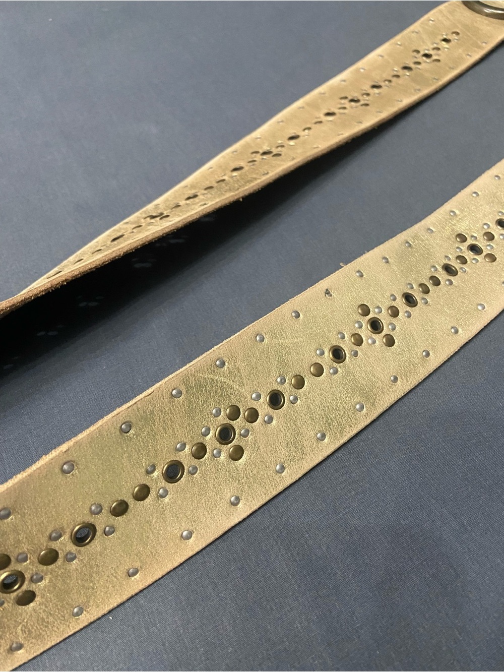 New CALVIN KLEIN Vintage Leather Studded Distressed Gold Belt Wide Boho XL Retro - Picture 7 of 13